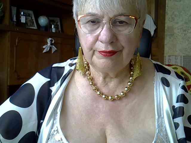SweetCherry00 webcam