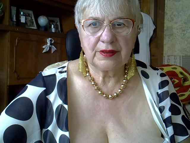 SweetCherry00 webcam