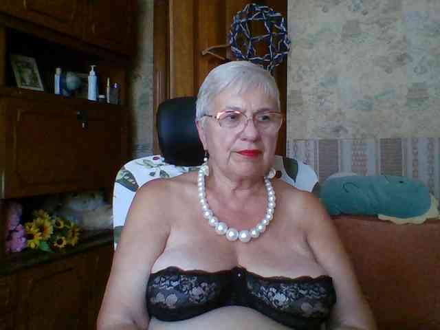 SweetCherry00 webcam