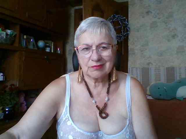 SweetCherry00 webcam