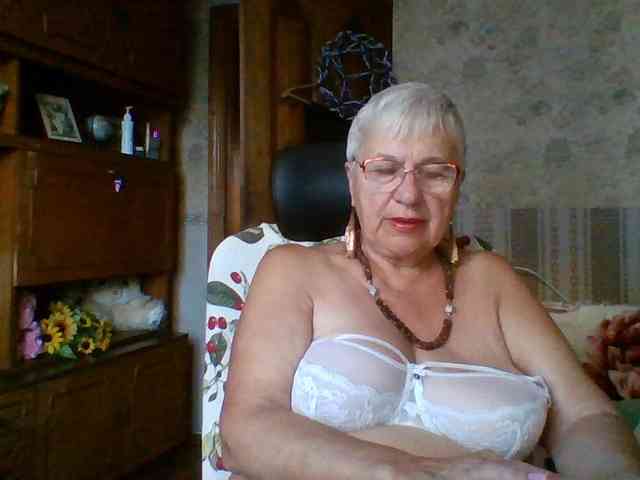 SweetCherry00 webcam