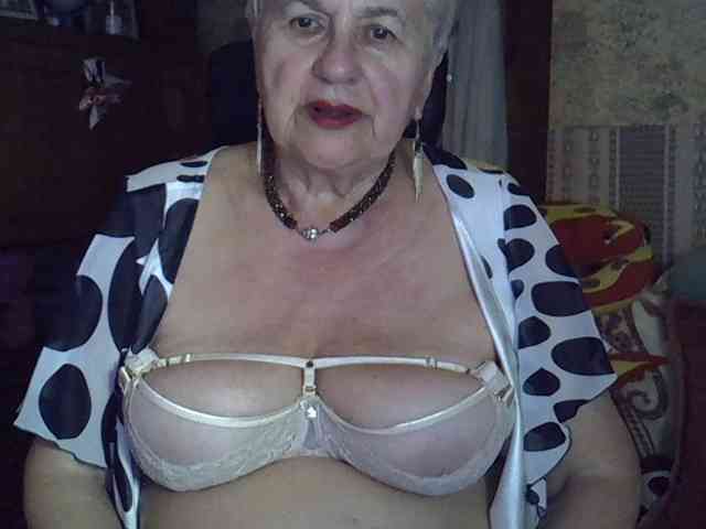 SweetCherry00 webcam