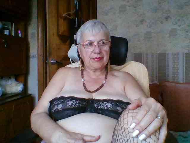 SweetCherry00 webcam