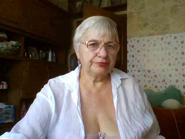 SweetCherry00 webcam