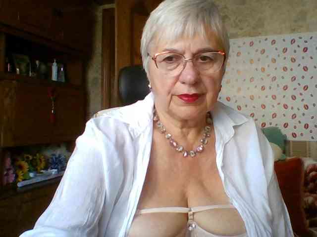SweetCherry00 webcam