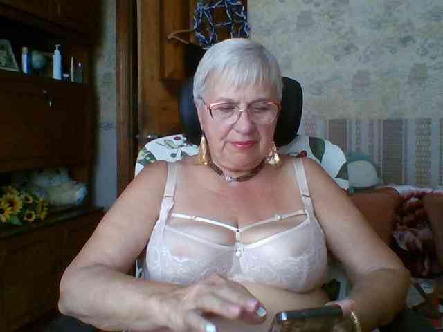 SweetCherry00 webcam