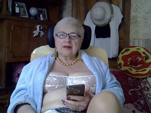SweetCherry00 webcam