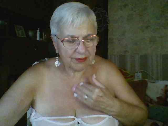 SweetCherry00 webcam