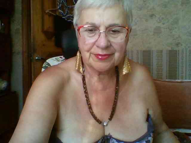 SweetCherry00 webcam