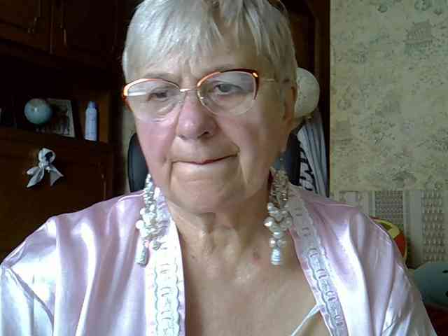 SweetCherry00 webcam