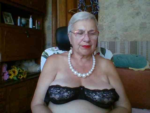 SweetCherry00 webcam
