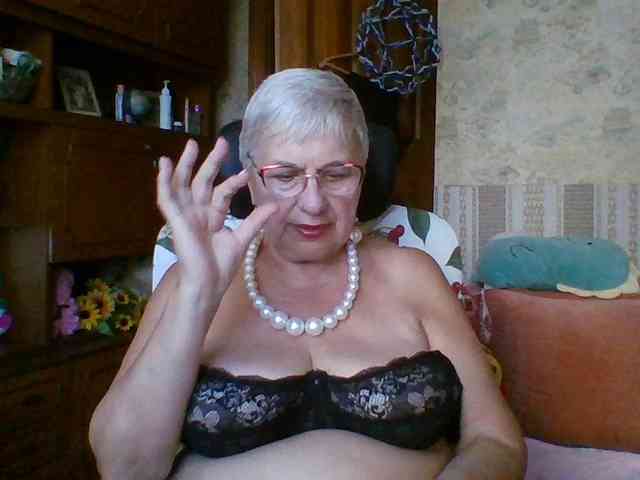 SweetCherry00 webcam