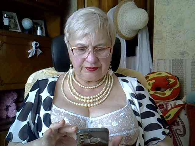 SweetCherry00 webcam