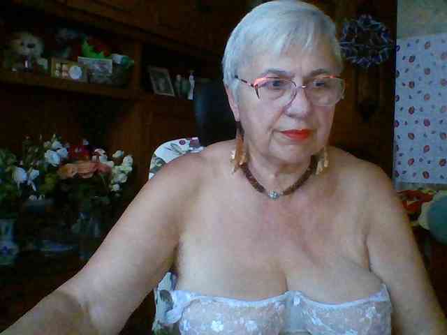 SweetCherry00 webcam