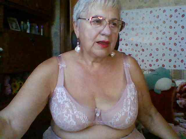SweetCherry00 webcam