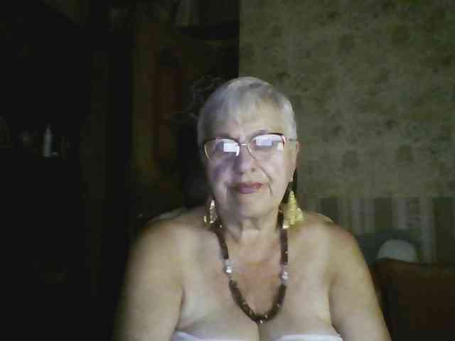 SweetCherry00 webcam