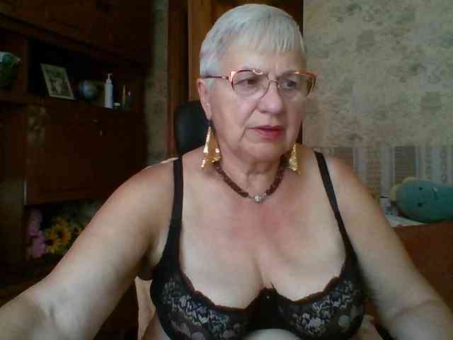 SweetCherry00 webcam