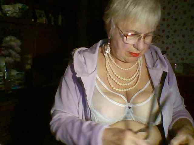 SweetCherry00 webcam