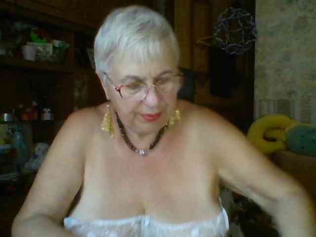 SweetCherry00 webcam