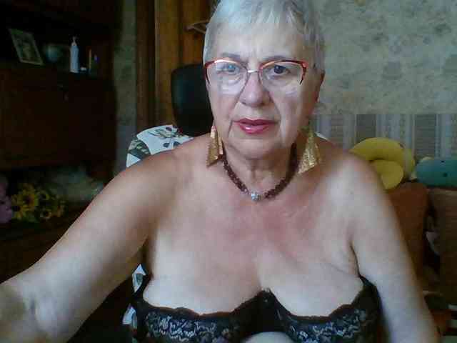 SweetCherry00 webcam