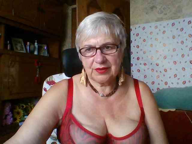 SweetCherry00 webcam