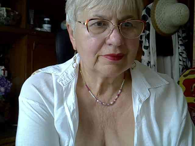 SweetCherry00 webcam
