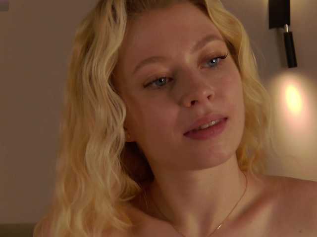 -mozaly- live cam on BongaCams