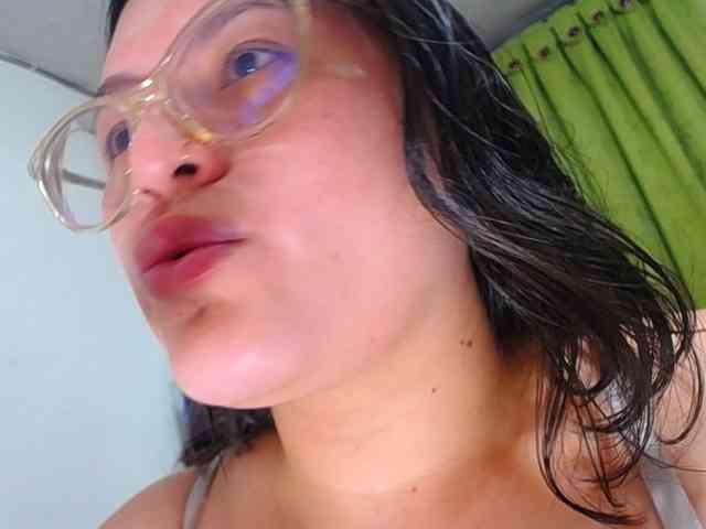 anni-jones webcam