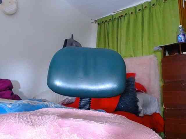 anni-jones webcam