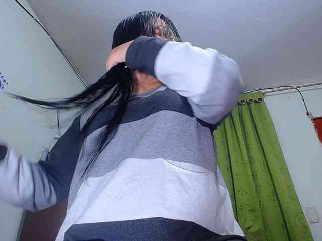 anni-jones webcam