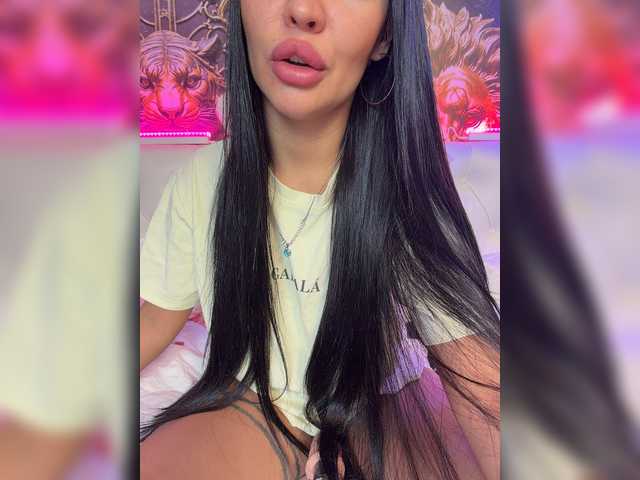 Madam_koss live cam preview