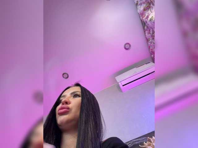 Madam_koss live cam preview