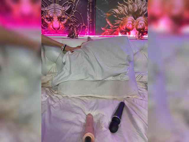 Madam_koss webcam