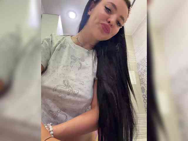 Model: Madam_koss
