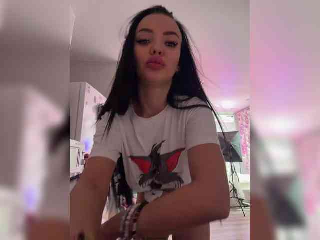 Madam_koss webcam
