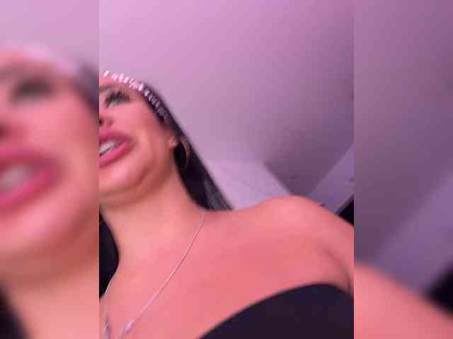 Madam_koss webcam