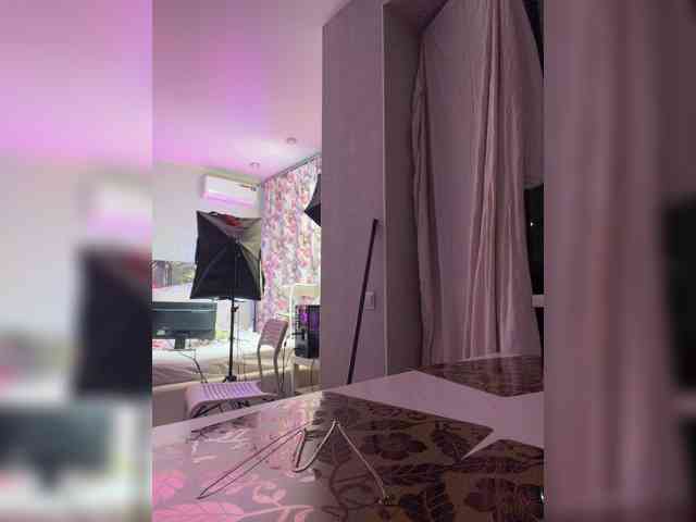 Madam_koss webcam
