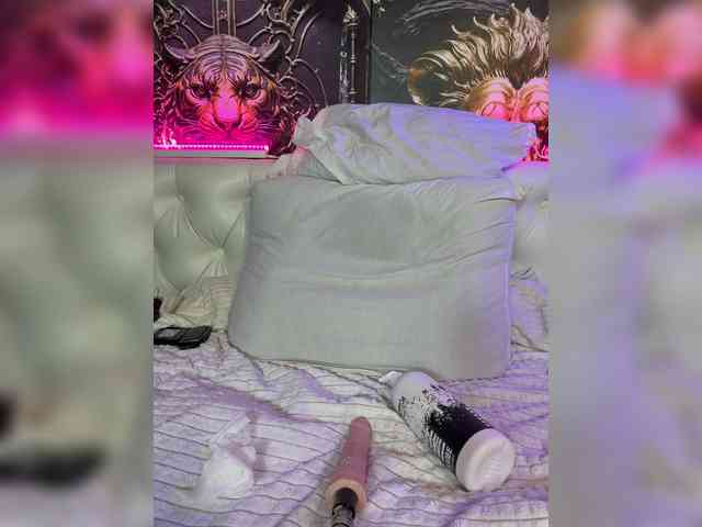 Madam_koss's cam show statistics and live stream