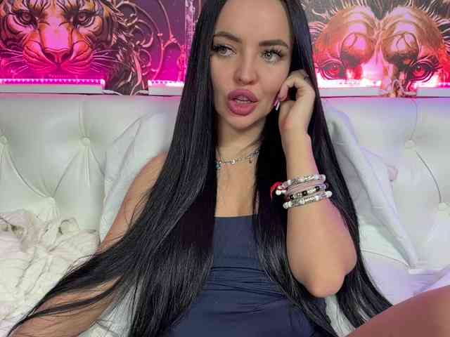 Model: Madam_koss