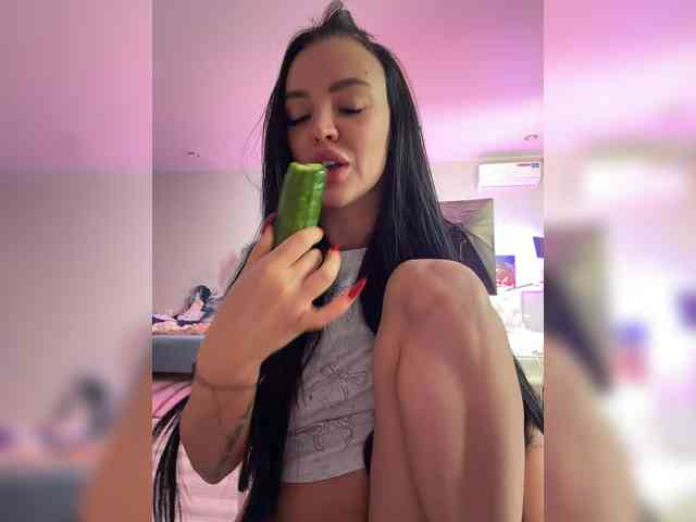 Model: Madam_koss