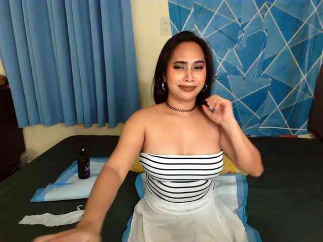 xxTrexie18 webcam