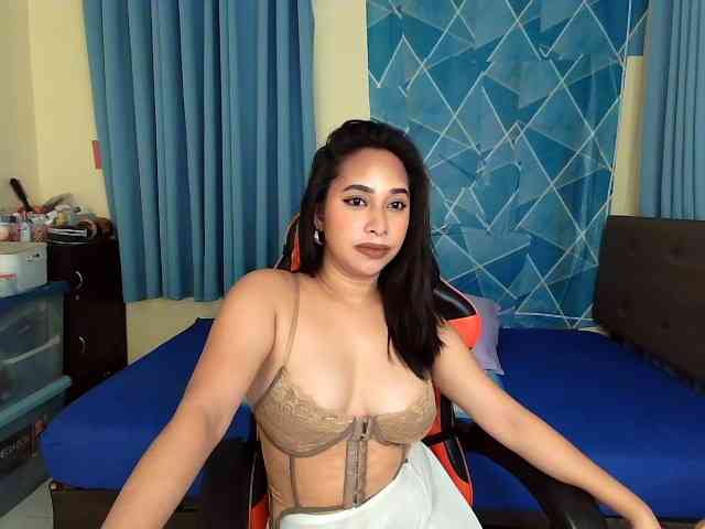 xxTrexie18 webcam