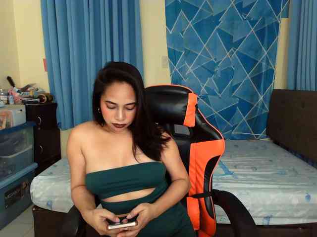 xxTrexie18 webcam