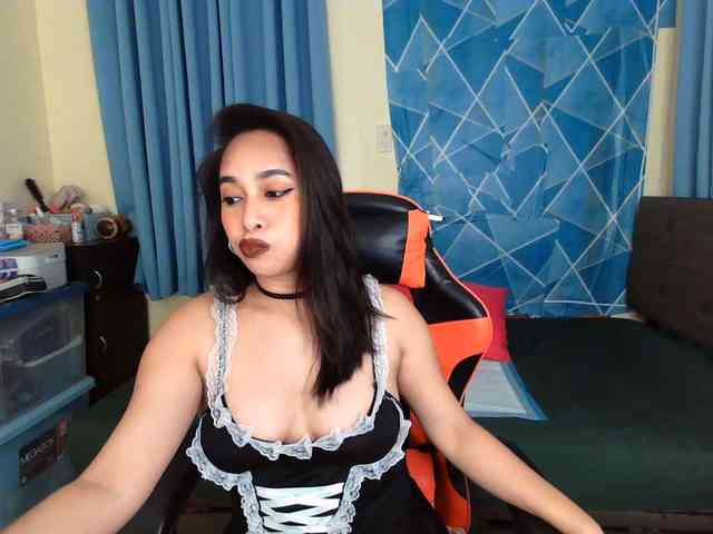 xxTrexie18 webcam
