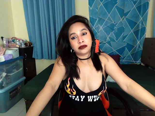 xxTrexie18 webcam