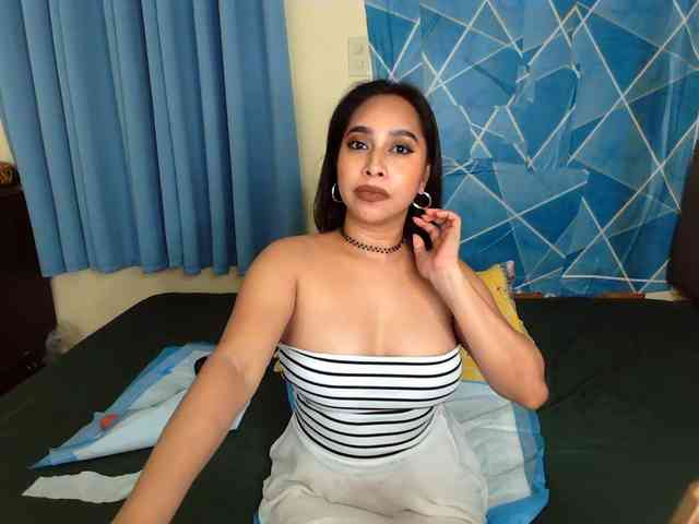xxTrexie18 webcam