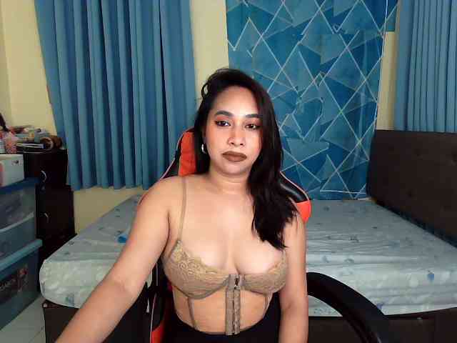 xxTrexie18 webcam