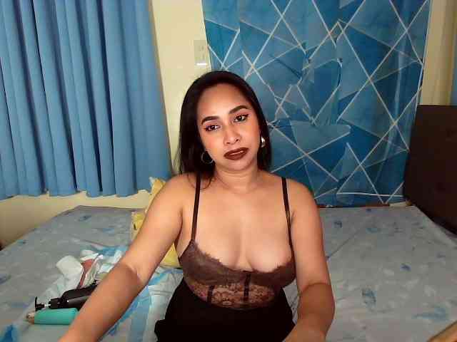 xxTrexie18 webcam
