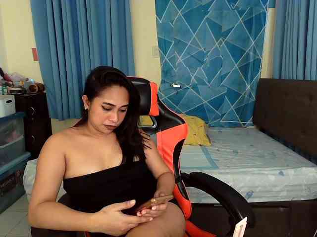 xxTrexie18 webcam