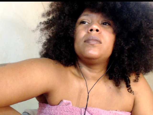 Cherryu live cam on BongaCams